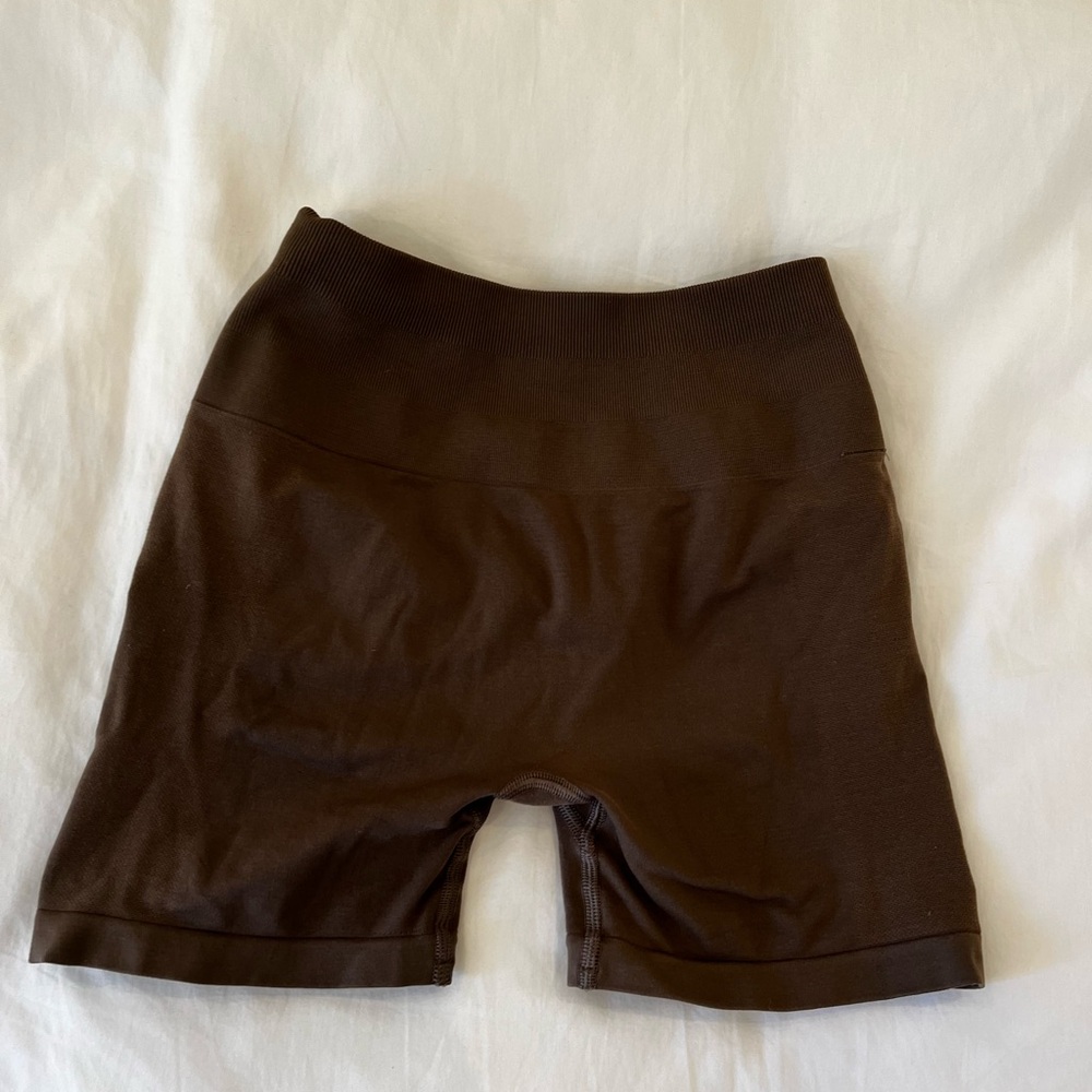 Alphalete amplify short